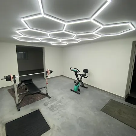 De La Chapelle-le Houx