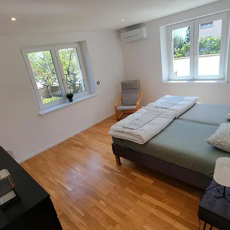 Apartment De La Chapelle-le Houx *