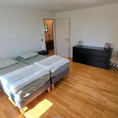 De La Chapelle-le Houx