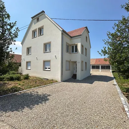 De La Chapelle-le Houx Appartement Innenheim