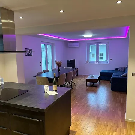 De La Chapelle-le Houx Innenheim