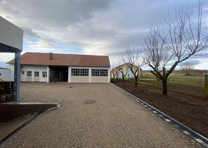 De La Chapelle-le Houx * Innenheim
